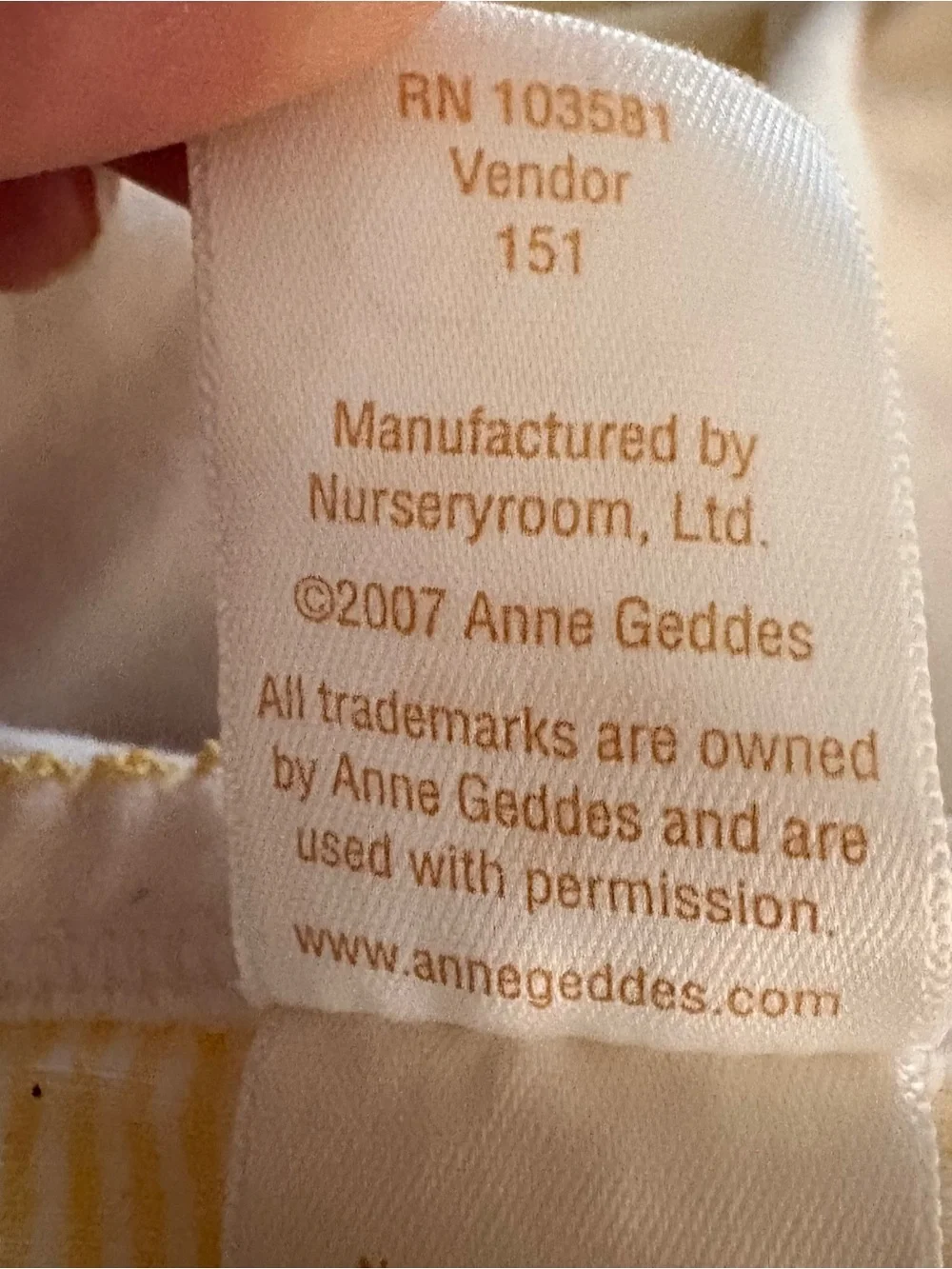 2007 Anne Geddes Baby Blanket Bumble Bee Babies Yellow White Striped‎ 27”x35.5”